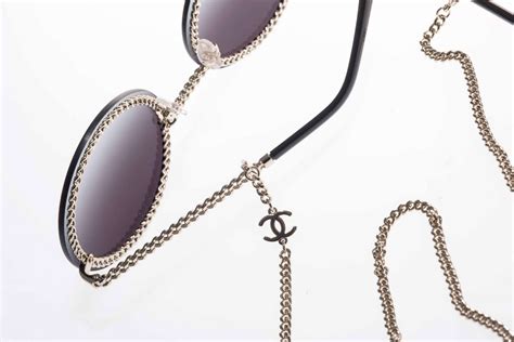 chanel sonnenbrille damen kette|Chanel brillengestelle damen.